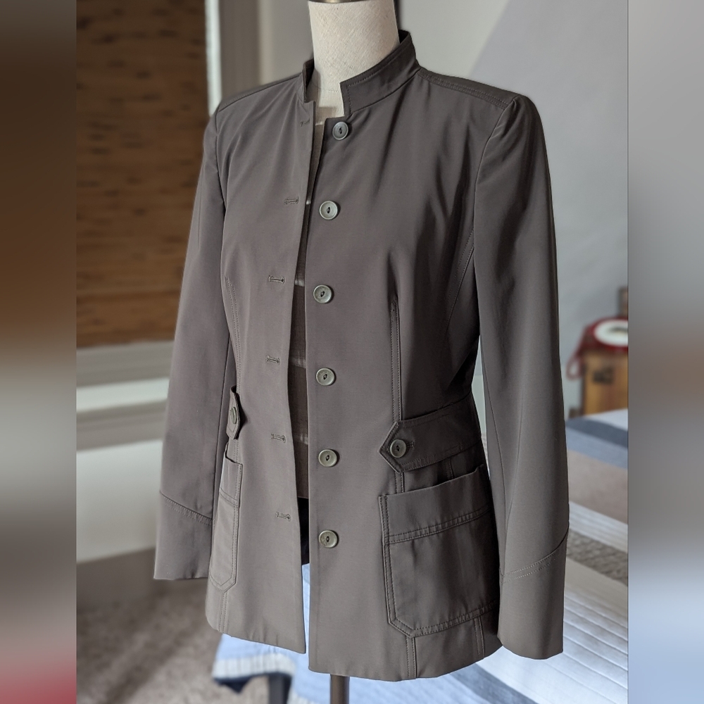 Women's Gray Peace of Cloth Pantiular Jacket - Picture 4 of 6